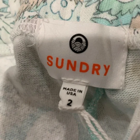 NWT Sundry Crop Flare Sweatpant Women Paisley Size 2 or Medium - Picture 6 of 7